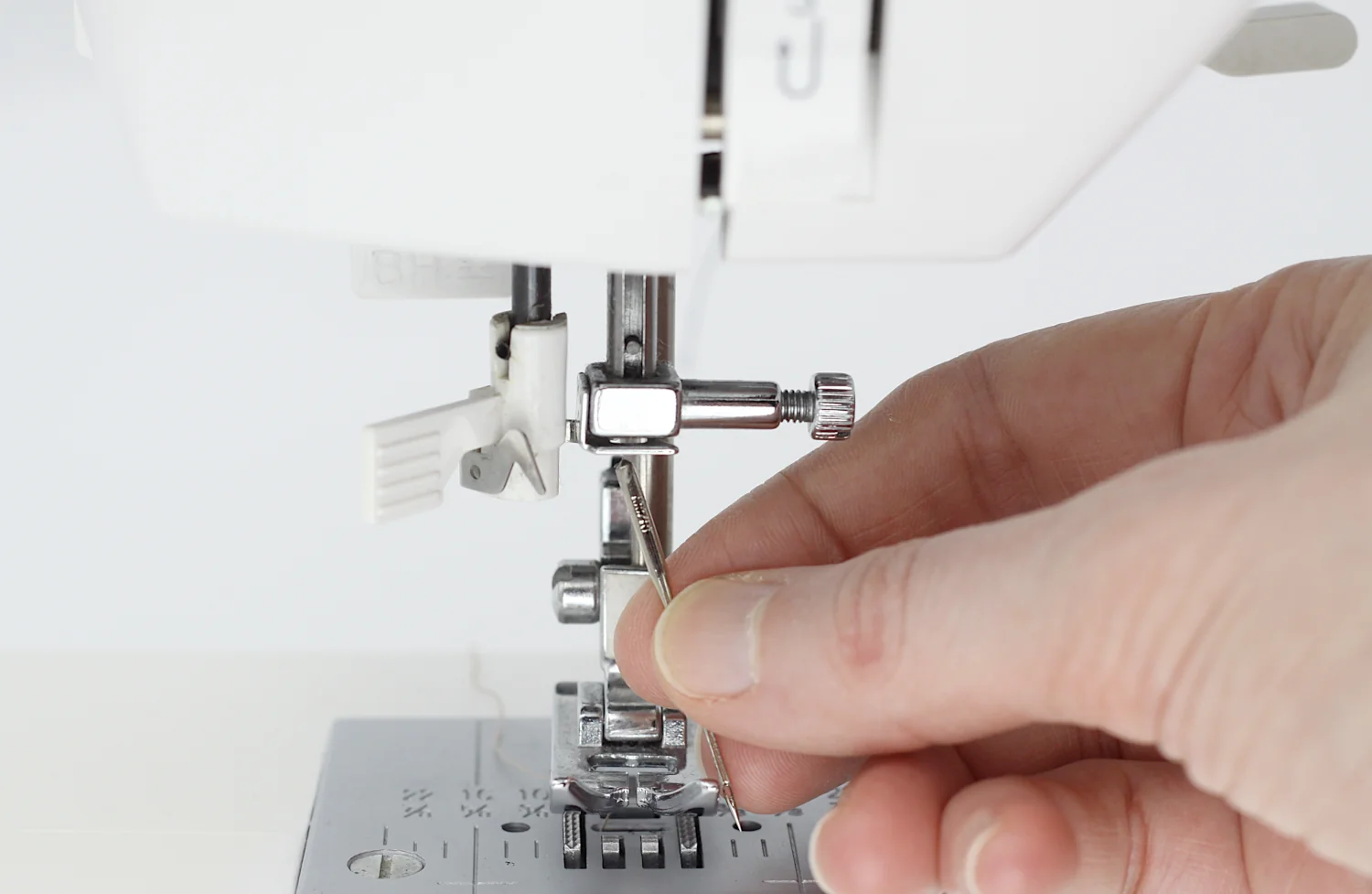 sewing machine needle